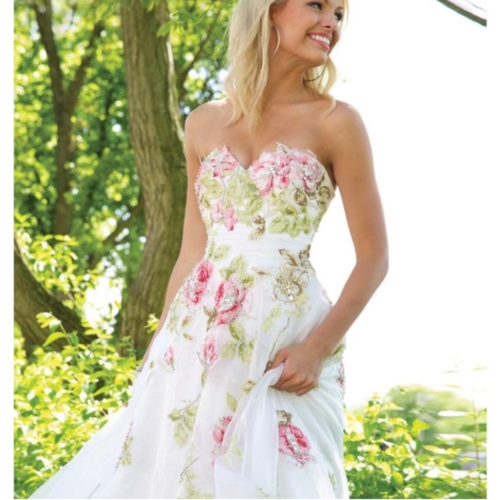 Jovani prom formal wedding  size 6 floral white dress